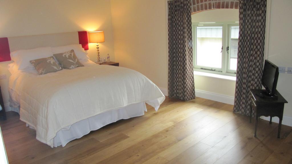 Withyslade Farm Villa ทิสเบอรี ภายนอก รูปภาพ